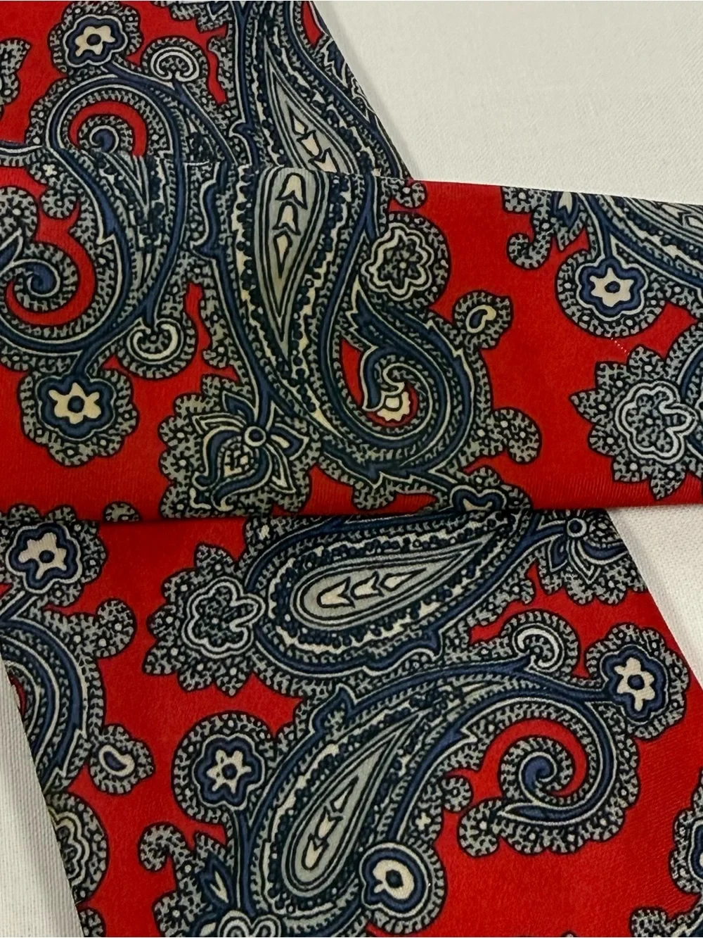Bold Paisley Antonio Calafatano Red Silk Necktie New York Milano OS